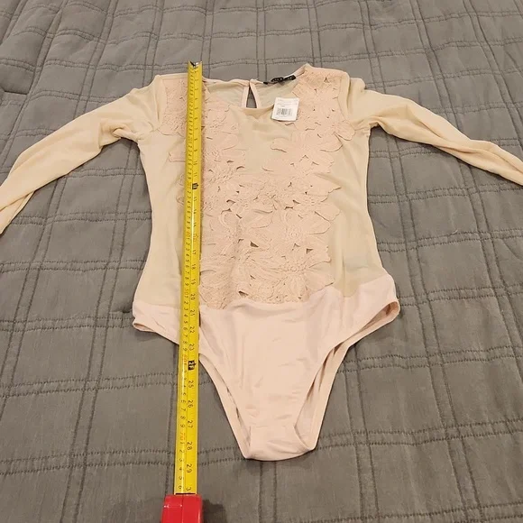 Haute Monde Sheer Beige Lace Bodysuit Size L, New With Tags! - Picture 7 of 9